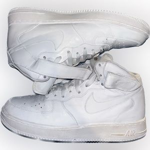 Nike Men's AIR Force 1 '07 Size 8.5
315123-111